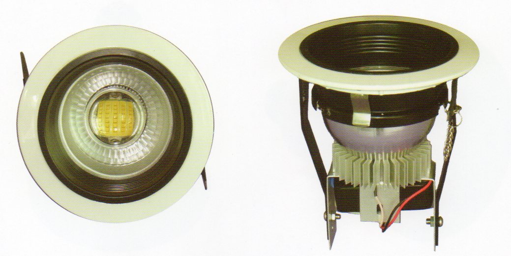 LED RECESSED CEILING LIGHT