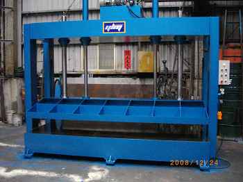 Plate hydraulic presses