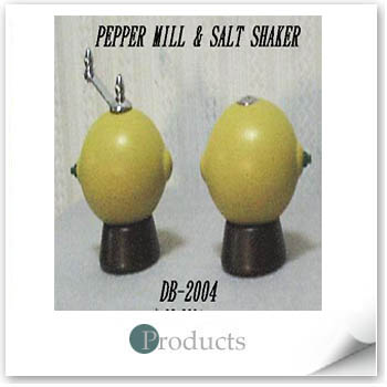 pepper mill & salt shaker