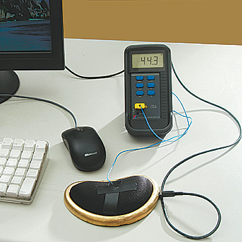 Effects of the Mouse Assistive Braces on Computer Workstation
