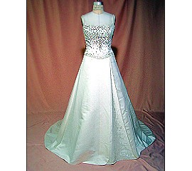 BRIDAL GOWN (Style 680)