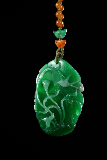 Jadeite pendant: a scene of lotus pond (The highly translucent Jadeite of intense emerald green colo