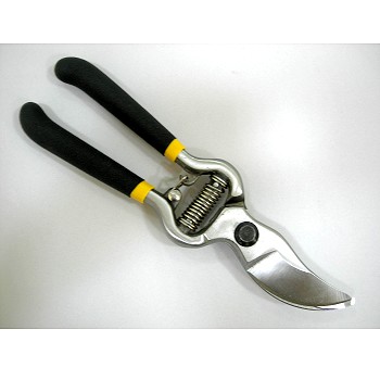 8-1/2 inch drop forged bypass pruner